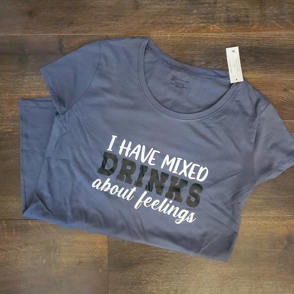 Women's Graphic Tee - Picture 1 of 3